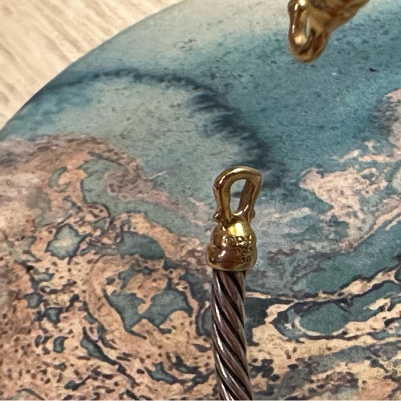 David Yurman Buckle Classic Cable Bracelet - Picture 5 of 9